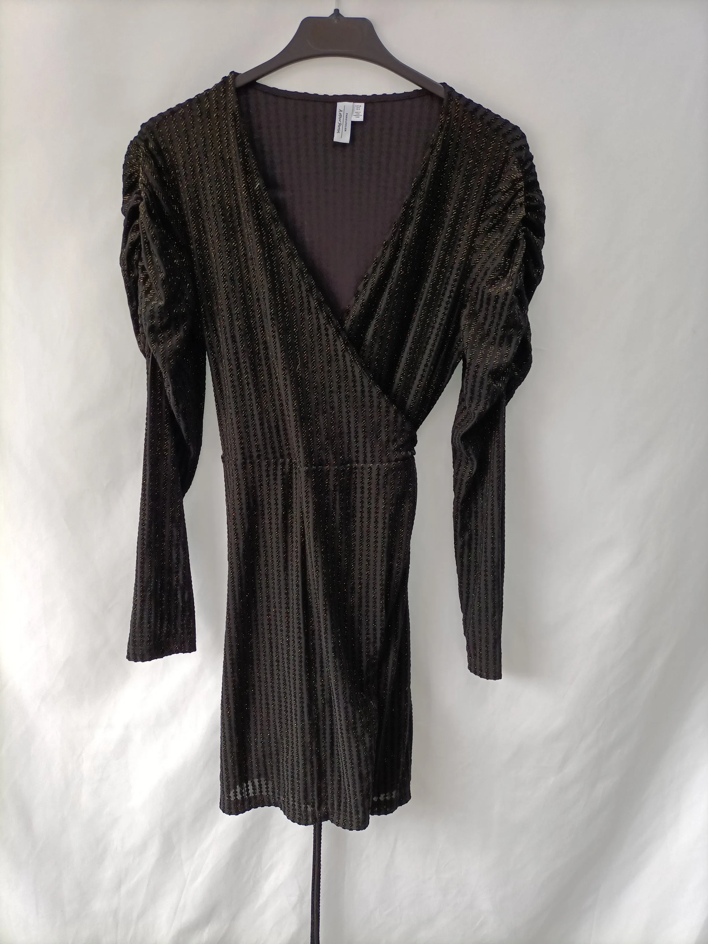& OTHER STORIES. Vestido negro cruzado  T.38