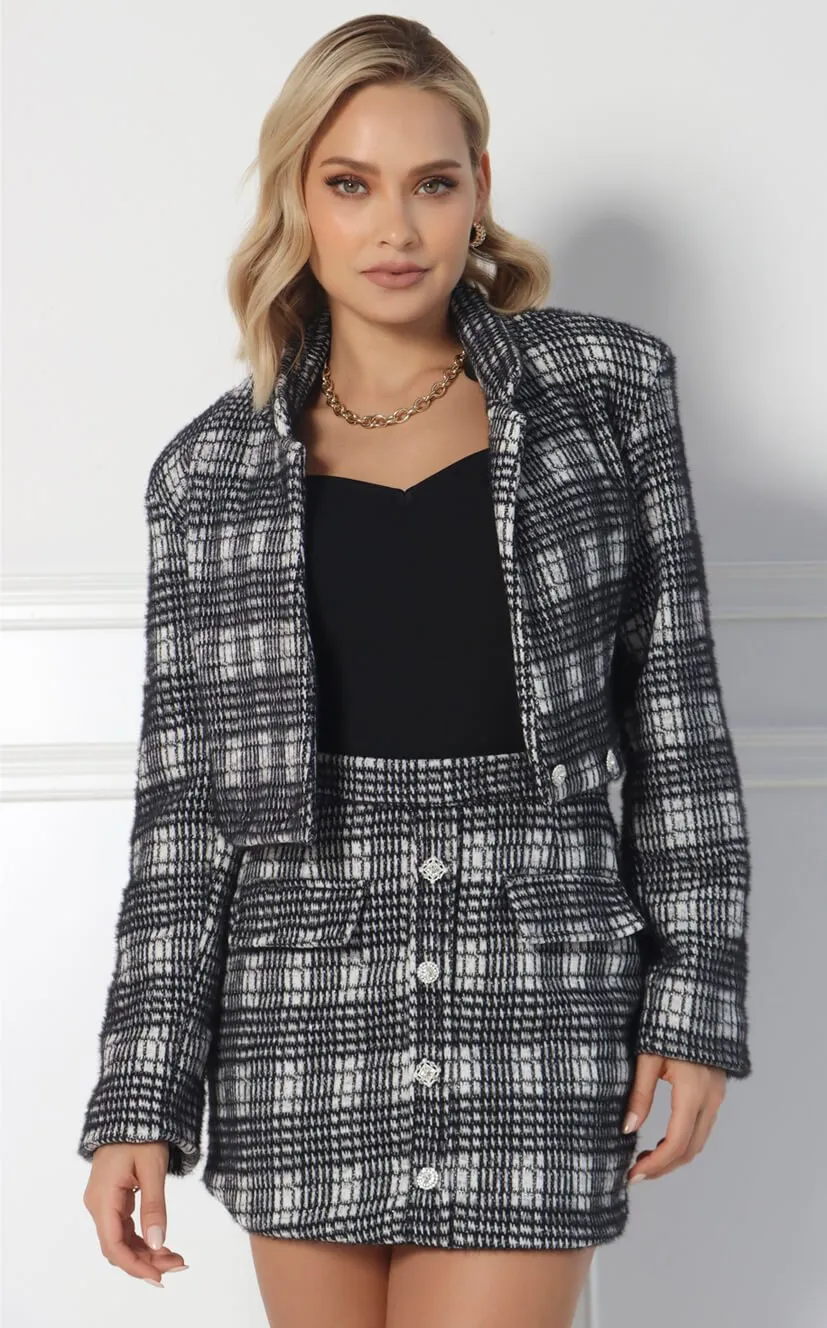 Blazer Cropped Cuadros Negros