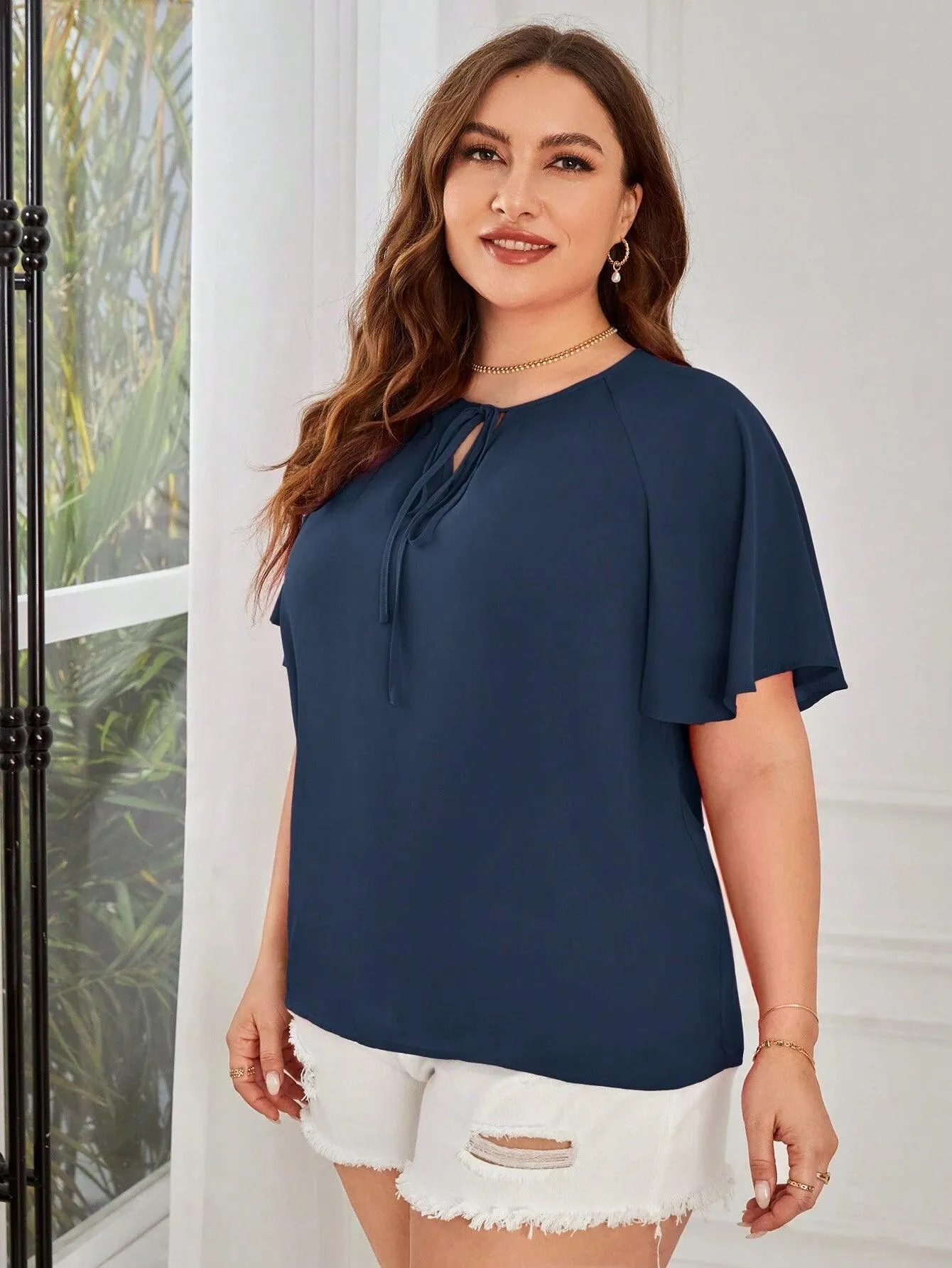 Blusa Classica Com Gola De Amarração - Flora