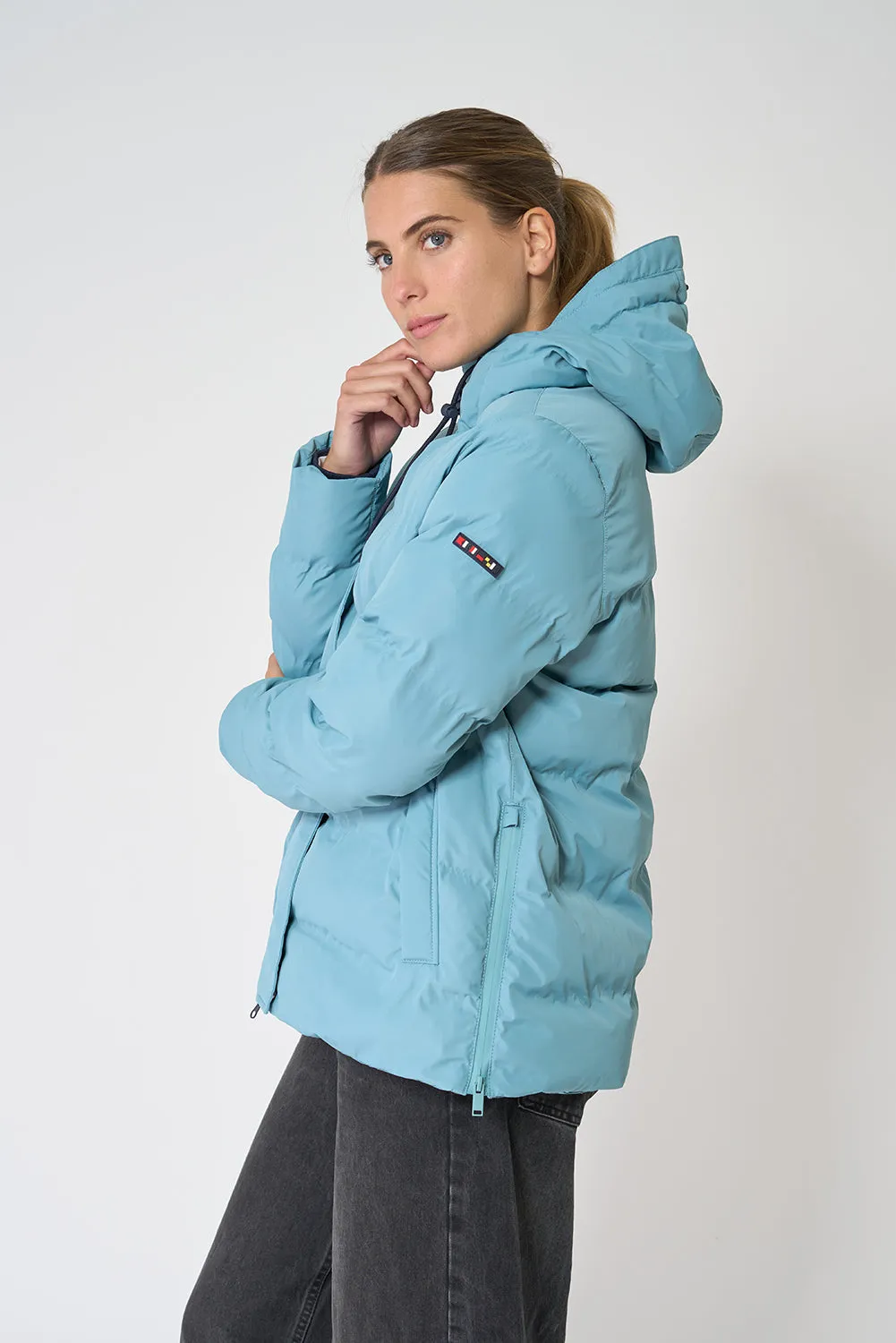 Cazadora impermeable puffy con capucha