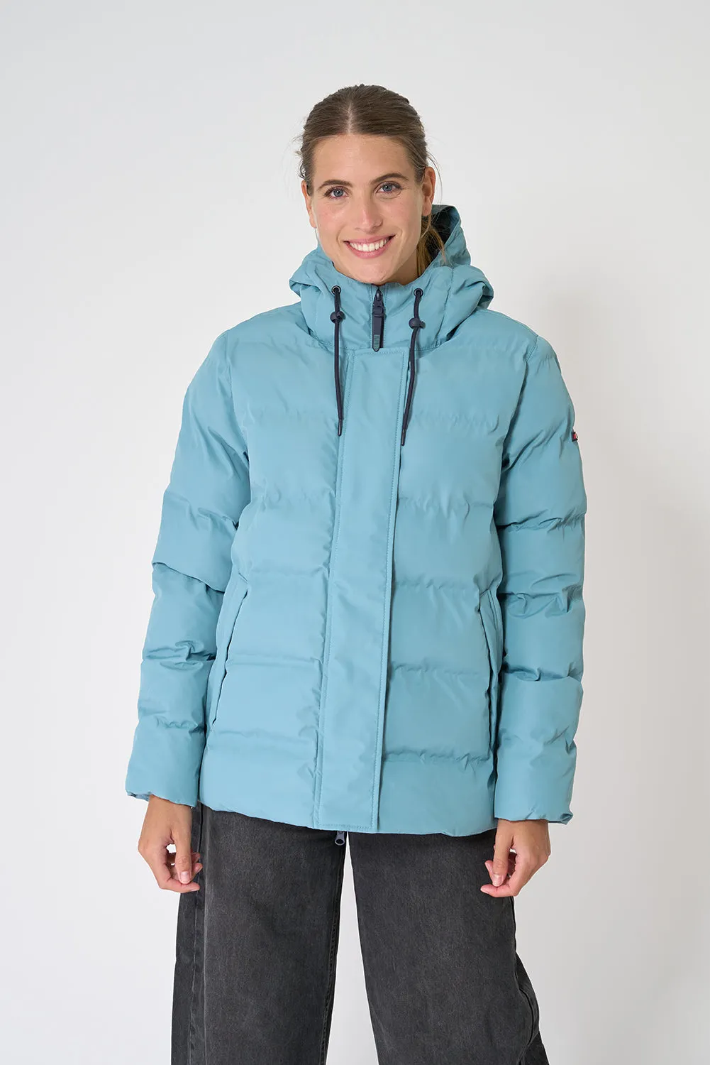 Cazadora impermeable puffy con capucha