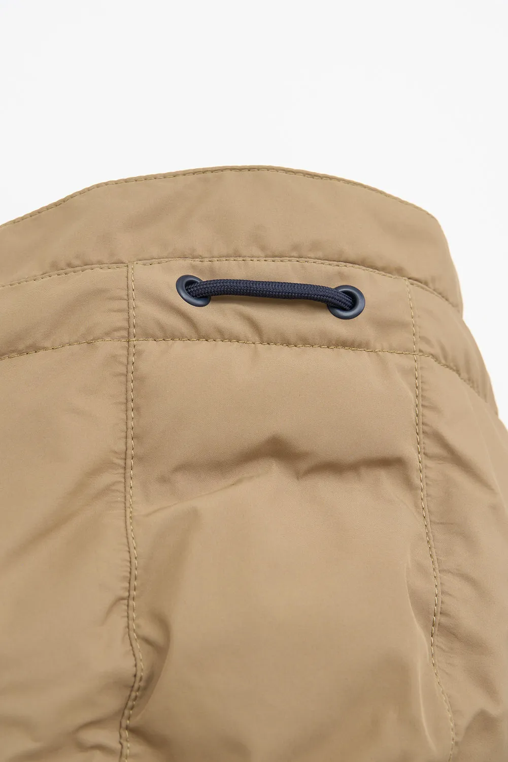 Cazadora impermeable puffy con capucha