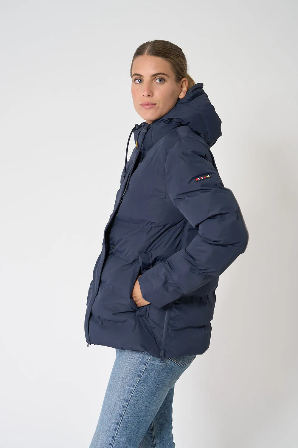 Cazadora impermeable puffy con capucha