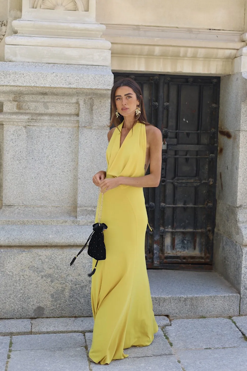 VESTIDO COMPRIDO AMARELO MALHA DECOTE CAIDO