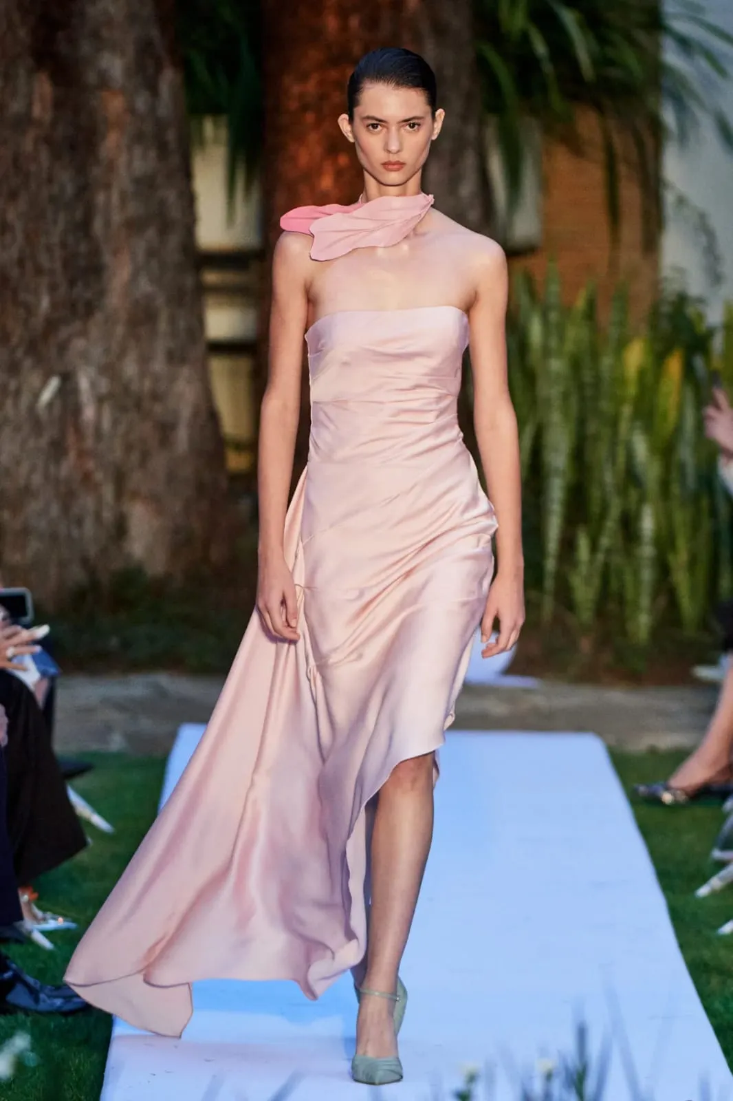 Vestido Fabiana Milazzo Rosa Zuri Tomara Caia